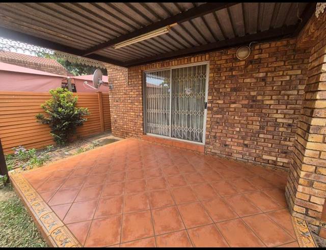 2 BEDROOM HOUSE FOR SALE IN THERESA PARK